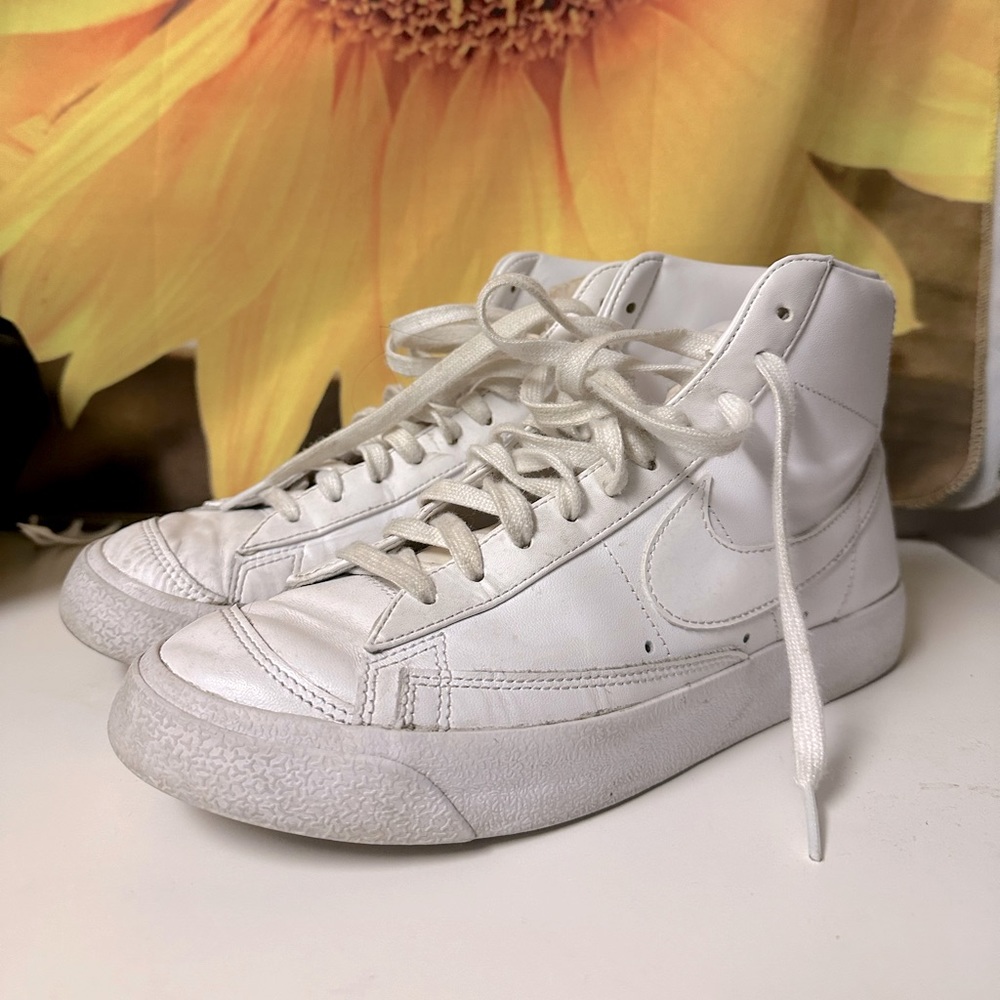 Nike Mid 77 Blazers 9 womens
